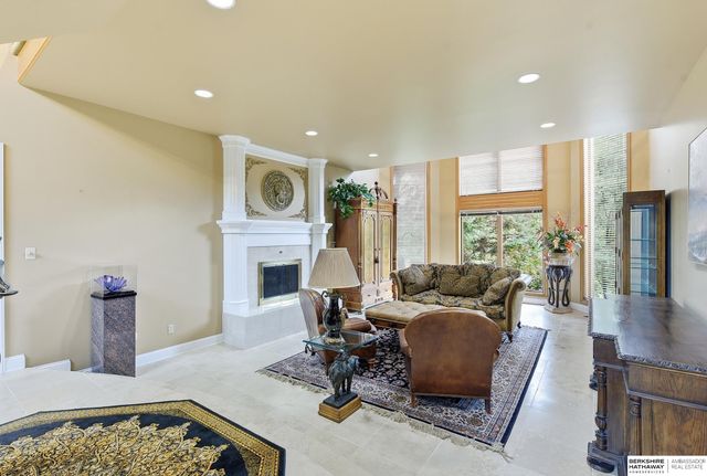 754 N 164th Street, Omaha, NE 68118