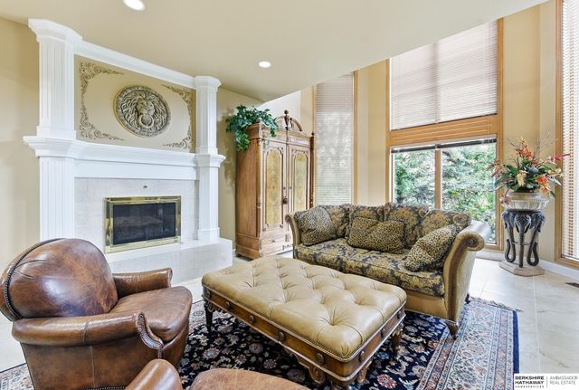 754 N 164th Street, Omaha, NE 68118