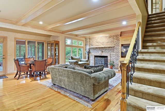 754 N 164th Street, Omaha, NE 68118