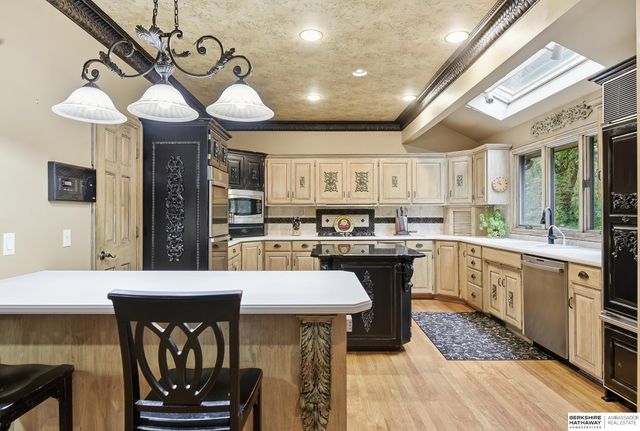 754 N 164th Street, Omaha, NE 68118