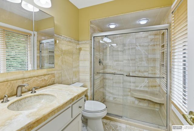 754 N 164th Street, Omaha, NE 68118