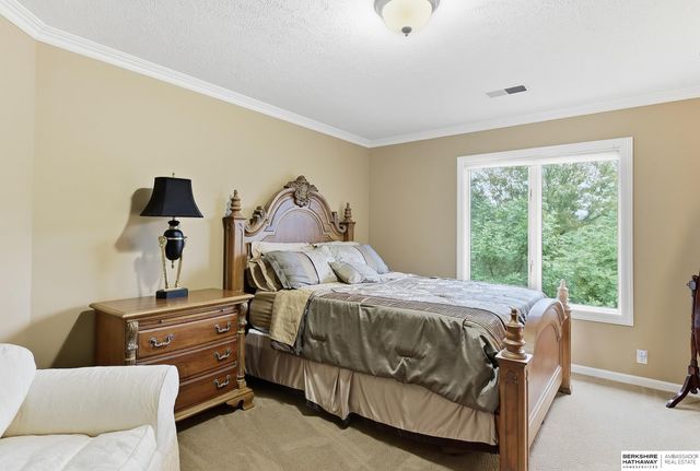 754 N 164th Street, Omaha, NE 68118