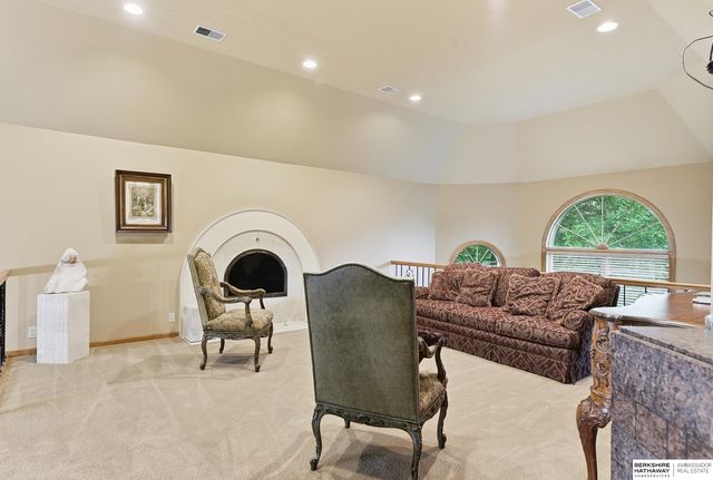 754 N 164th Street, Omaha, NE 68118