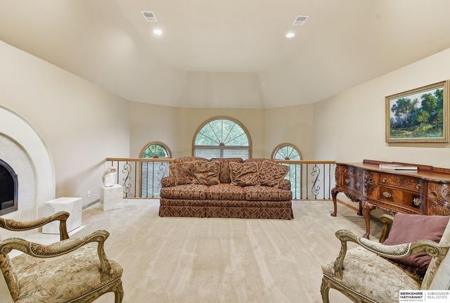 754 N 164th Street, Omaha, NE 68118