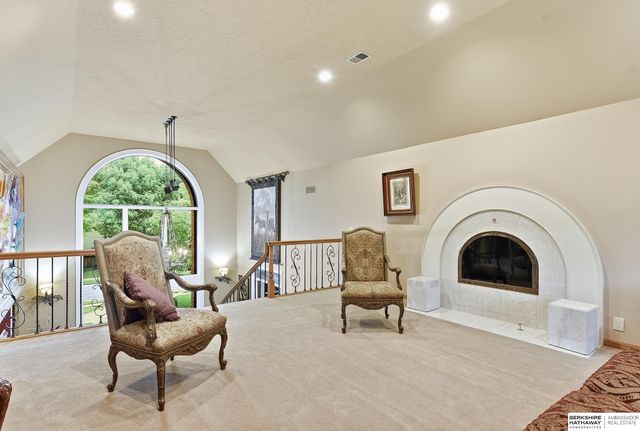 754 N 164th Street, Omaha, NE 68118