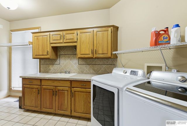 754 N 164th Street, Omaha, NE 68118