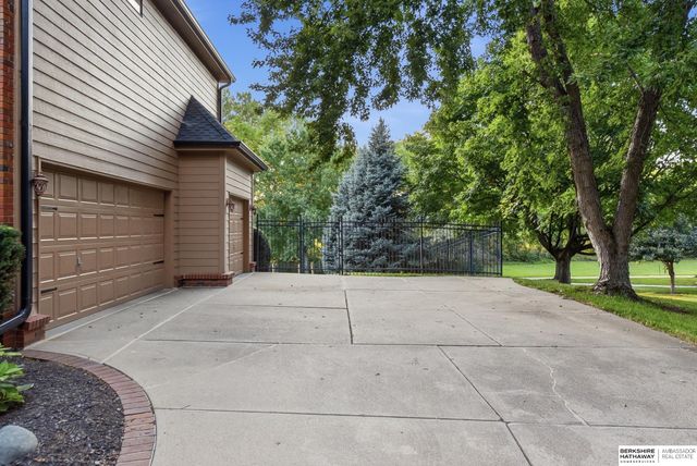 754 N 164th Street, Omaha, NE 68118