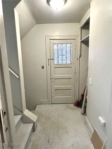 9613 Parkview Avenue, Cleveland, OH 44104