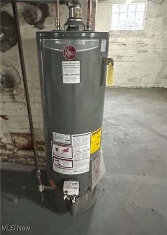 9613 Parkview Avenue, Cleveland, OH 44104