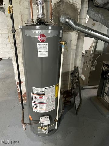 9613 Parkview Avenue, Cleveland, OH 44104