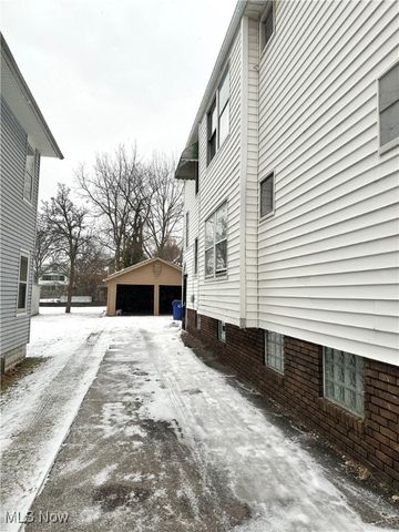 9613 Parkview Avenue, Cleveland, OH 44104