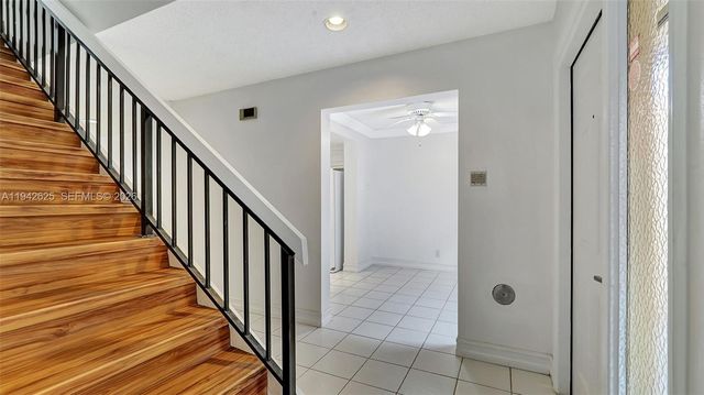205 Dunwoody Ln 17-85, Hollywood, FL 33021