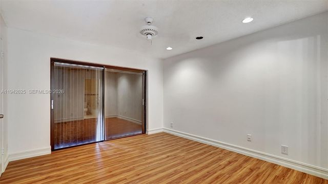 205 Dunwoody Ln 17-85, Hollywood, FL 33021