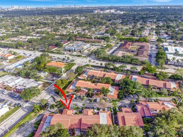 205 Dunwoody Ln 17-85, Hollywood, FL 33021