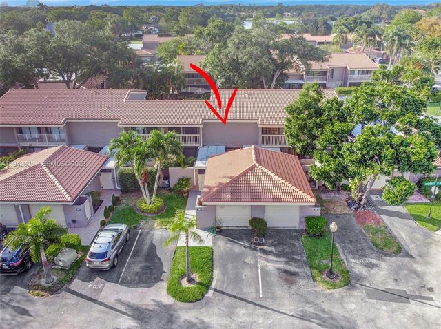 205 Dunwoody Ln 17-85, Hollywood, FL 33021