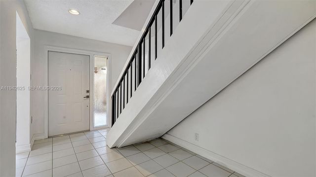 205 Dunwoody Ln 17-85, Hollywood, FL 33021