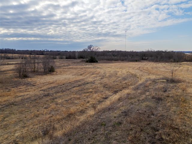 18528 E Fm-1396, Windom, TX 75492