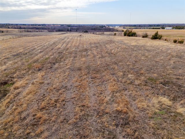 18528 E Fm-1396, Windom, TX 75492