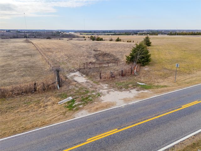 18528 E Fm-1396, Windom, TX 75492