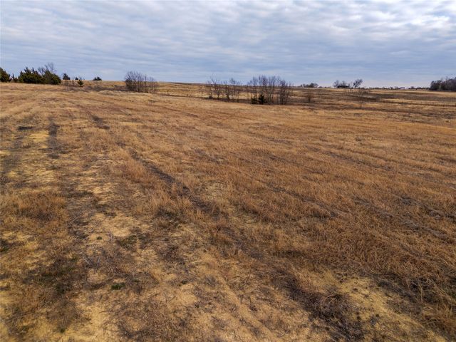 18528 E Fm-1396, Windom, TX 75492