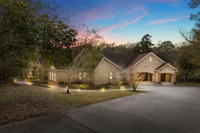 7421 Enchanted Stream Drive, Conroe, TX 77304