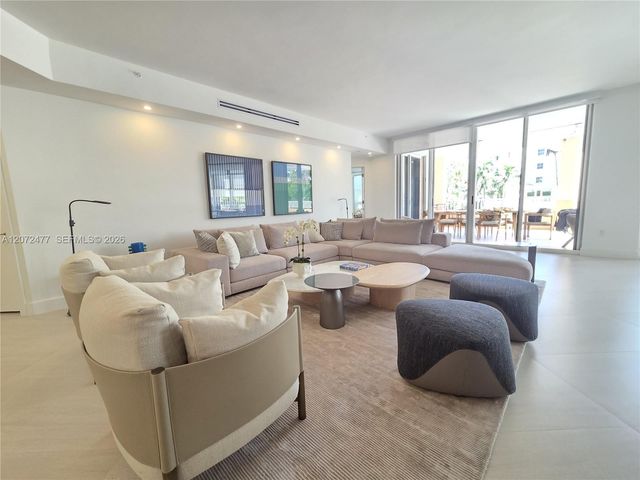739 Crandon Boulevard 202, Key Biscayne, FL 33149