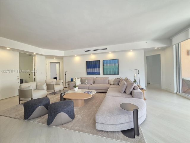 739 Crandon Boulevard 202, Key Biscayne, FL 33149