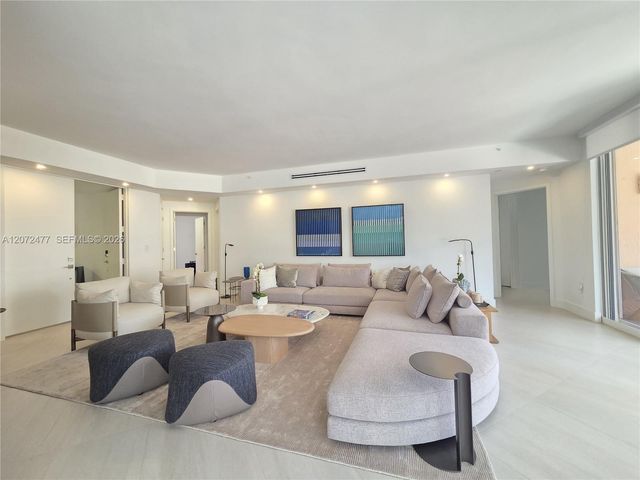 739 Crandon Boulevard 202, Key Biscayne, FL 33149