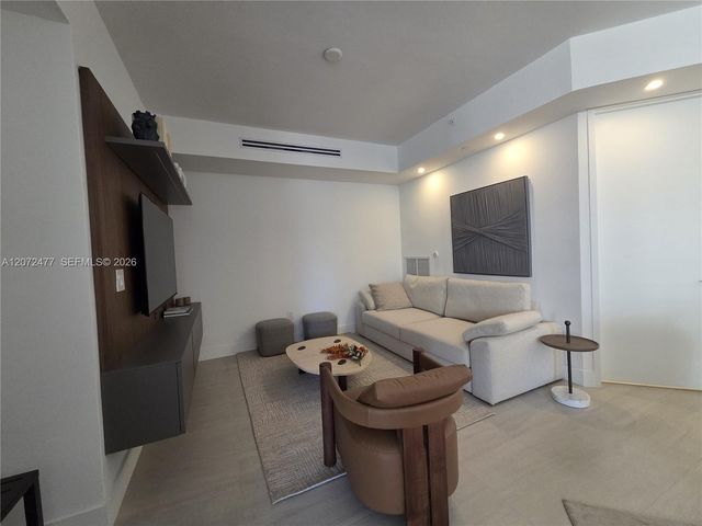 739 Crandon Boulevard 202, Key Biscayne, FL 33149