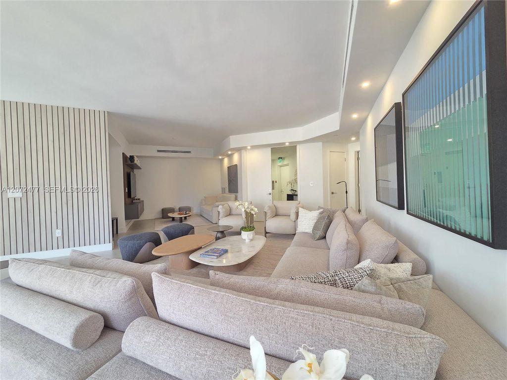 739 Crandon Boulevard 202, Key Biscayne, FL 33149