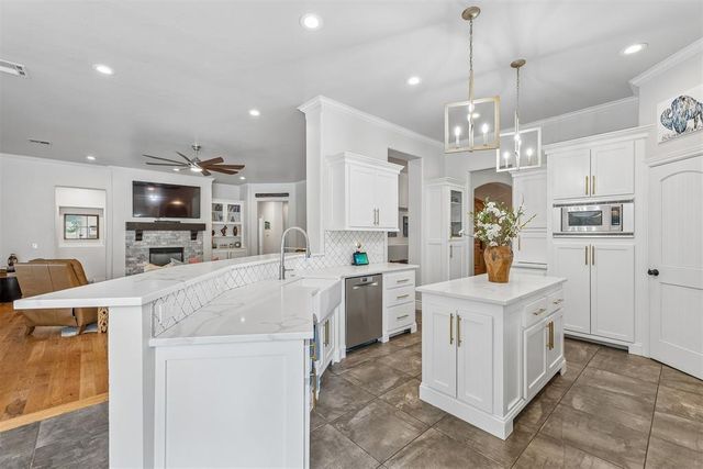 416 Oak Summit Road, Edmond, OK 73025