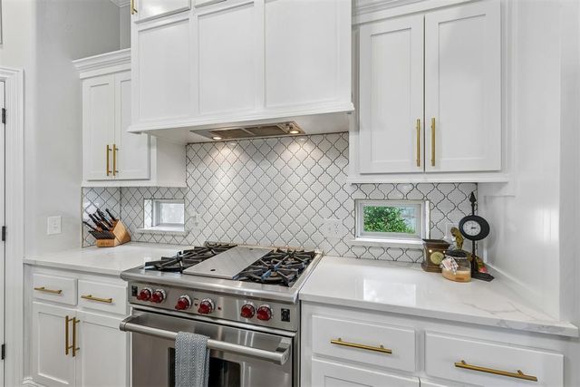 416 Oak Summit Road, Edmond, OK 73025