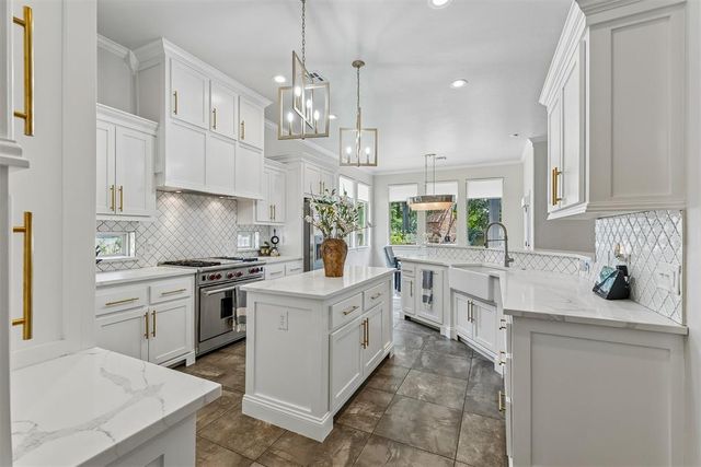 416 Oak Summit Road, Edmond, OK 73025