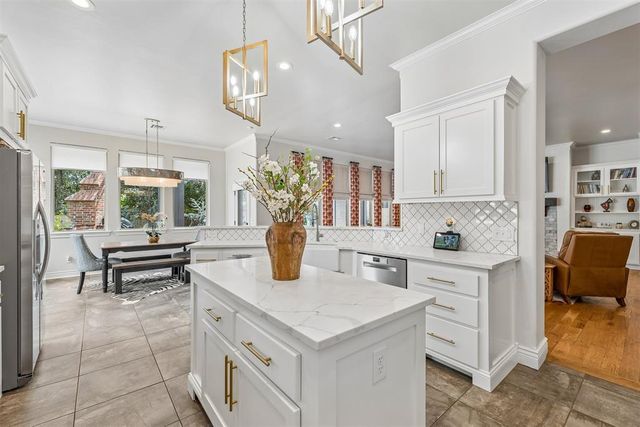 416 Oak Summit Road, Edmond, OK 73025