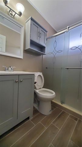 905 SW 4th Terrace E E, Hallandale Beach, FL 33009