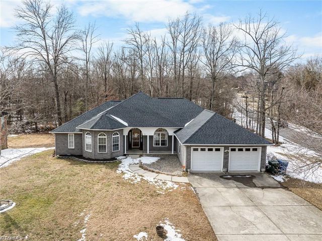 1202 Dogwood Lane, Archdale, NC 27263