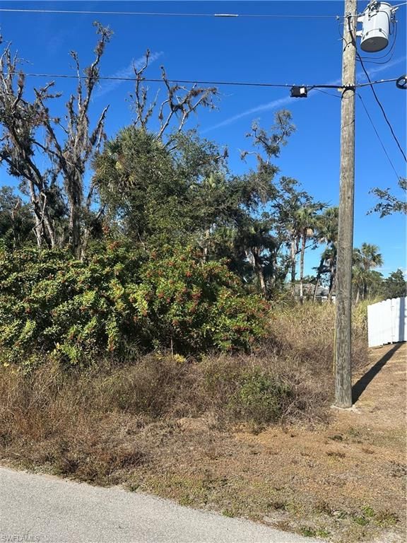 642 Kleinart DR, LEHIGH ACRES, FL 33972 — photo 4