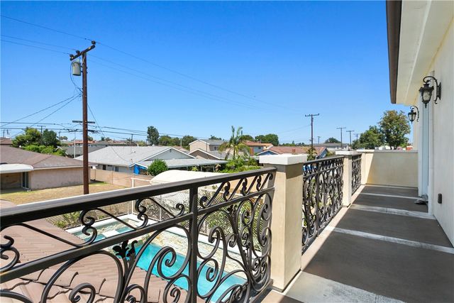 11425 178th Street, Artesia, CA 90701