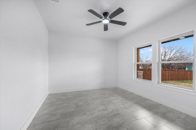 2419 Lincoln Avenue, Fort Worth, TX 76164