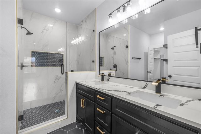 2419 Lincoln Avenue, Fort Worth, TX 76164