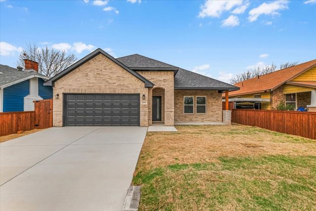 2419 Lincoln Avenue, Fort Worth, TX 76164