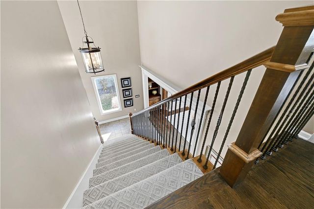 10911 W 163rd Terrace, Overland Park, KS 66221