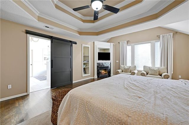 10911 W 163rd Terrace, Overland Park, KS 66221