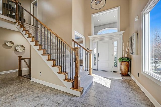 10911 W 163rd Terrace, Overland Park, KS 66221