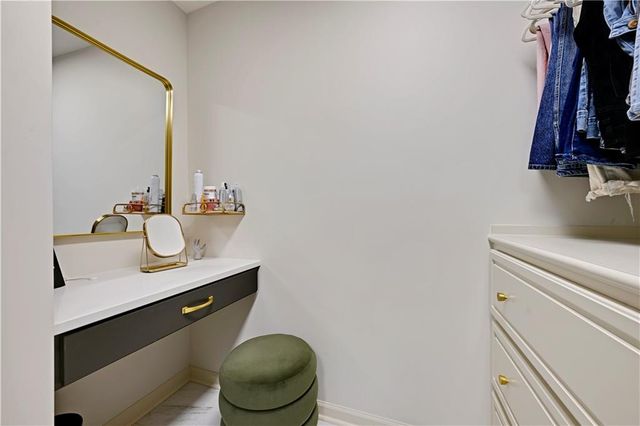 10911 W 163rd Terrace, Overland Park, KS 66221