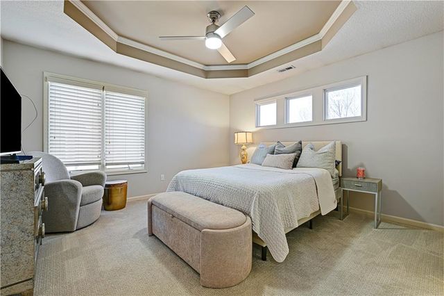 10911 W 163rd Terrace, Overland Park, KS 66221