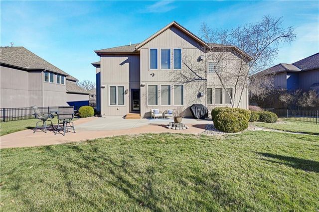 10911 W 163rd Terrace, Overland Park, KS 66221