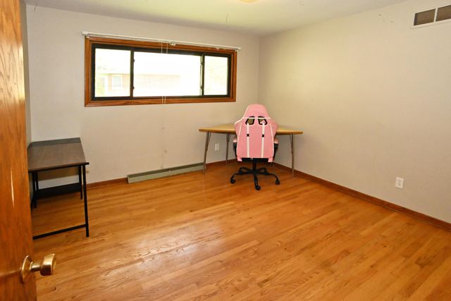2405 Linden Drive, Valparaiso, IN 46383