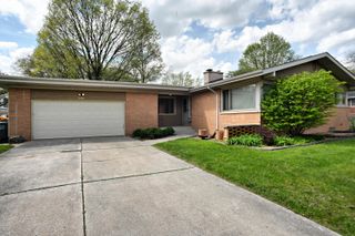 2405 Linden Drive, Valparaiso, IN 46383