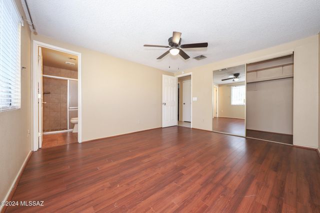 9811 E 5Th Street, Tucson, AZ 85748